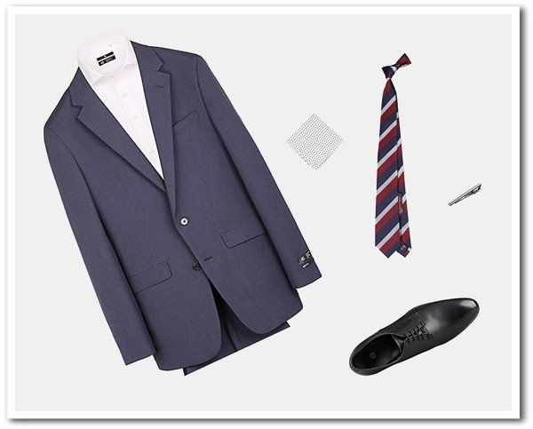 就活・リクルートスーツの選び方。ワイシャツネクタイのコーディネート