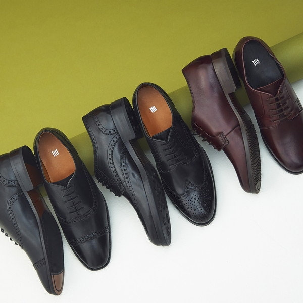 【2位】レースアップシューズ