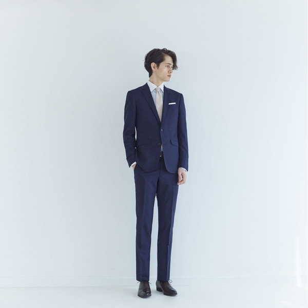 チェックネクタイの着こなしコーディネート例