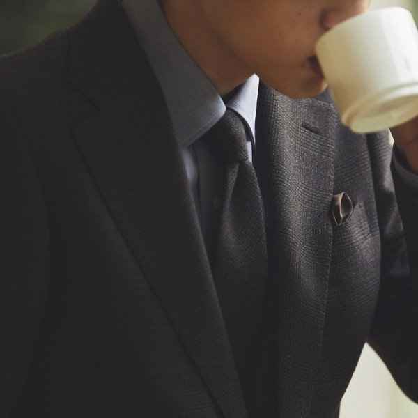 チェックネクタイの着こなしコーディネート例