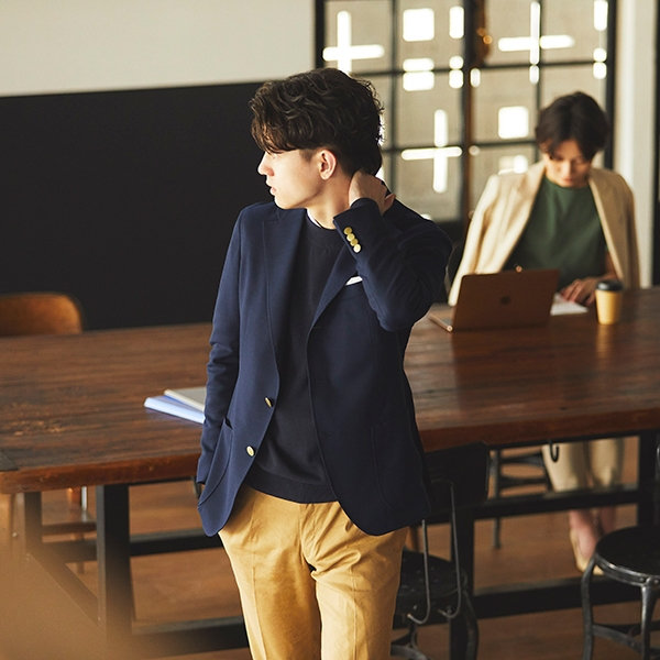 ブラックTシャツとのコーディネート