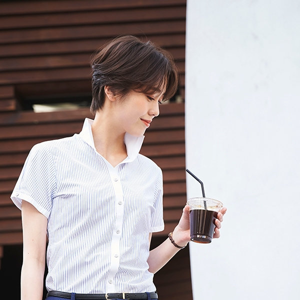 レディース半袖クレリックスタンドカラーブラウス・ワイシャツ