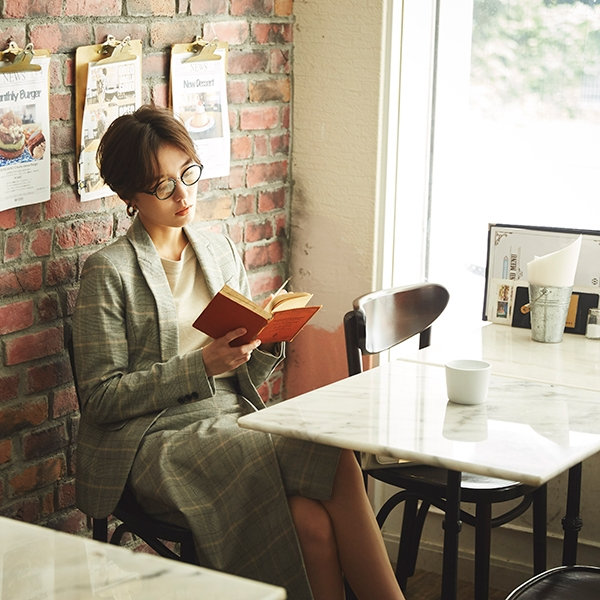 レディースベージュトップス・ニット