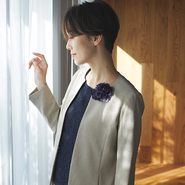 スーツセレクト ノーカラー スーツ レディース グレー 68e34a82c734eb5c8ac6b9c6f7a93b