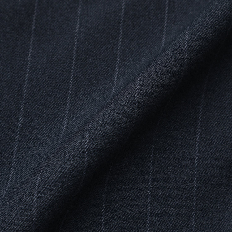 ブラックライン 【SLIM TAPERED_2】【秋冬】2釦シングルスリーピーススーツ 0タック/ネイビー×ストライプ/ウエストシャーリング/4S SUSTAINABILITY&ECOLOGY FABRIC/※パンツ裾上げ済仕様 紺濃色