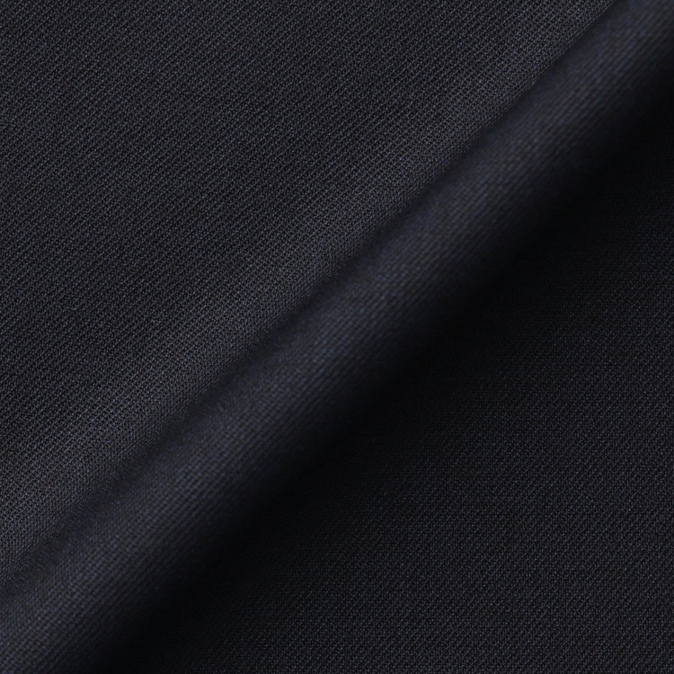 ブラックライン 【SLIM TAPERED_2】【年間】2釦シングルスリーピーススーツ 0タック/ブラック/ウエストシャーリング/4S SUSTAINABILITY&ECOLOGY FABRIC/※パンツ裾上げ済仕様 黒