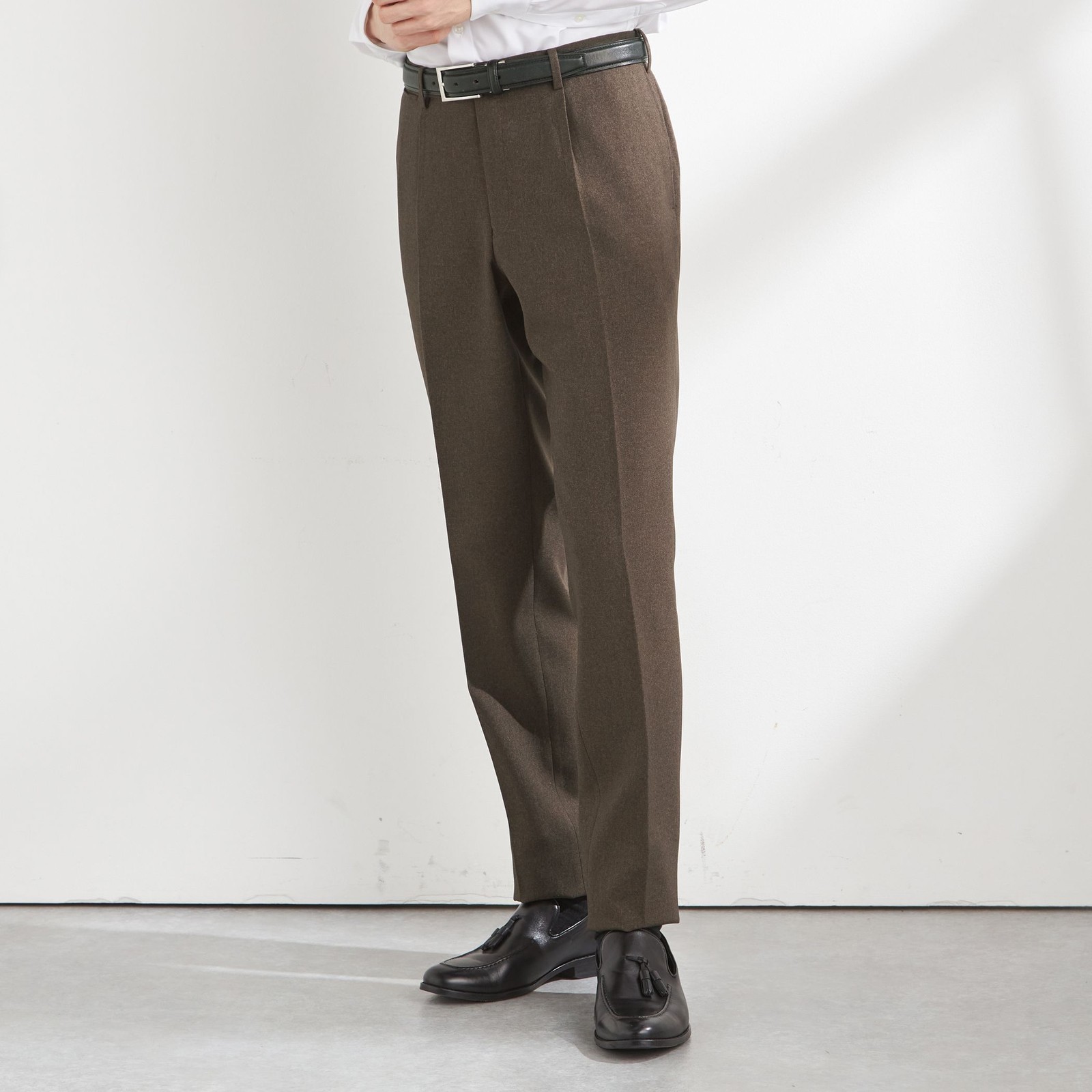 【CLASSICO TAPERED】【秋冬】1タックテーパードパンツ/ブラウン/ウエストムーブ4S SUSTAINABILITY&ECOLOGY FABRIC//※裾上げ必要
