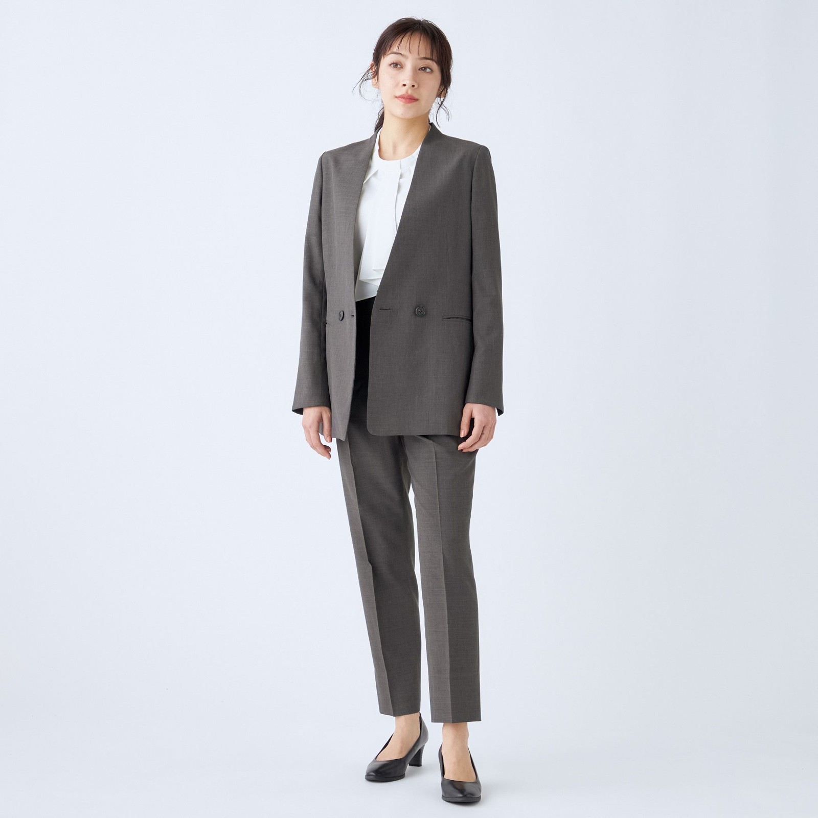 【RELAX TAPERED】【年間】ノーカラー 2釦1掛け/ダブルパンツスーツ/グレー/ウエスト内側アジャスター/ウォッシャブル/Naturemier/※パンツ裾上げ済仕様