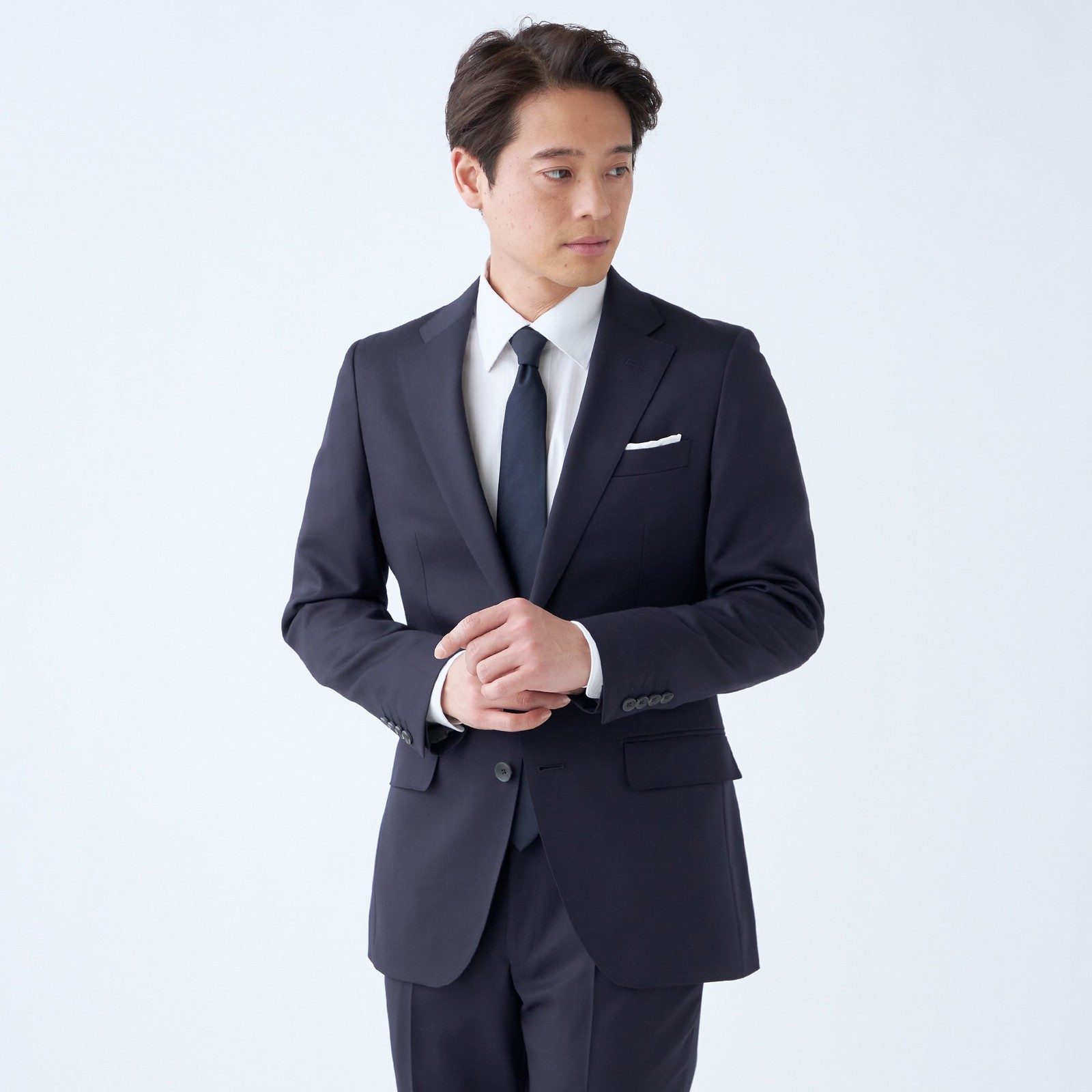 【発送在庫あり】【CLASSICO TAPERED】【年間】2釦シングルスーツ 1タック/ネイビー/NEW ZEALAND WOOL/※裾上げ必要