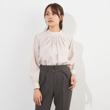 【SL/長袖】アクセ付きブラウス/ピンクベージュ