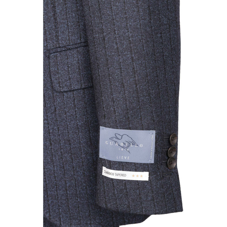 スーツセレクト 【発送在庫あり】【CLASSICO TAPERED】【秋冬】3釦段返りシングルスーツ 2タック/ネイビー×ストライプ/サイドアジャスター/GUABELLO 1815 LIEVE woven in biella italy ネイビー系(紺)