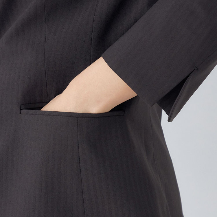 シルバーライン 【SL】【年間】1釦シングルパンツスーツ/ダークグレー×シャドーストライプ/ウォッシャブル/4S/TRABEST/※パンツ裾上げ済仕様 グレー濃色