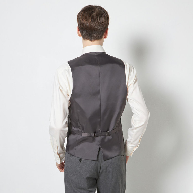 ブラックライン 【SLIM TAPERED_2】【年間】2釦シングルスリーピーススーツ 0タック/グレー/ウエストシャーリング/4S SUSTAINABILITY&ECOLOGY FABRIC/※パンツ裾上げ済仕様 グレー中間
