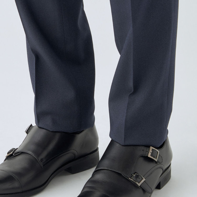 ブラックライン 【SLIM TAPERED】【秋冬】【4S】ポリエステルパンツ 0タック/ネイビー/ウォッシャブル素材/ストレッチ/スーパーノンアイロン/ウエストムーブ仕様/※裾上げ必要 紺中間