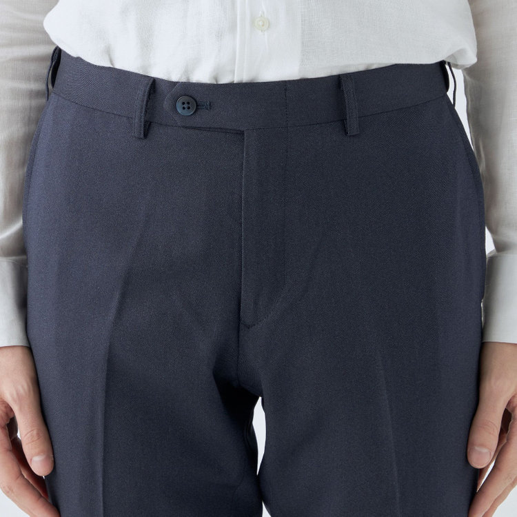 ブラックライン 【SLIM TAPERED】【秋冬】【4S】ポリエステルパンツ 0タック/ネイビー/ウォッシャブル素材/ストレッチ/スーパーノンアイロン/ウエストムーブ仕様/※裾上げ必要 紺中間