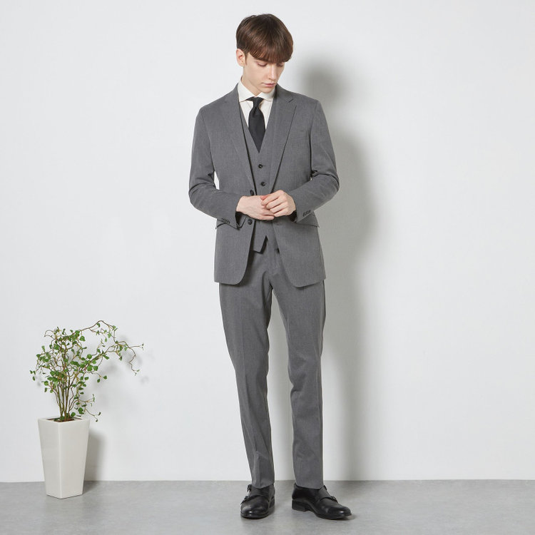 ブラックライン 【SLIM TAPERED_2】【年間】2釦シングルスリーピーススーツ 0タック/グレー/ウエストシャーリング/4S SUSTAINABILITY&ECOLOGY FABRIC/※パンツ裾上げ済仕様 グレー中間