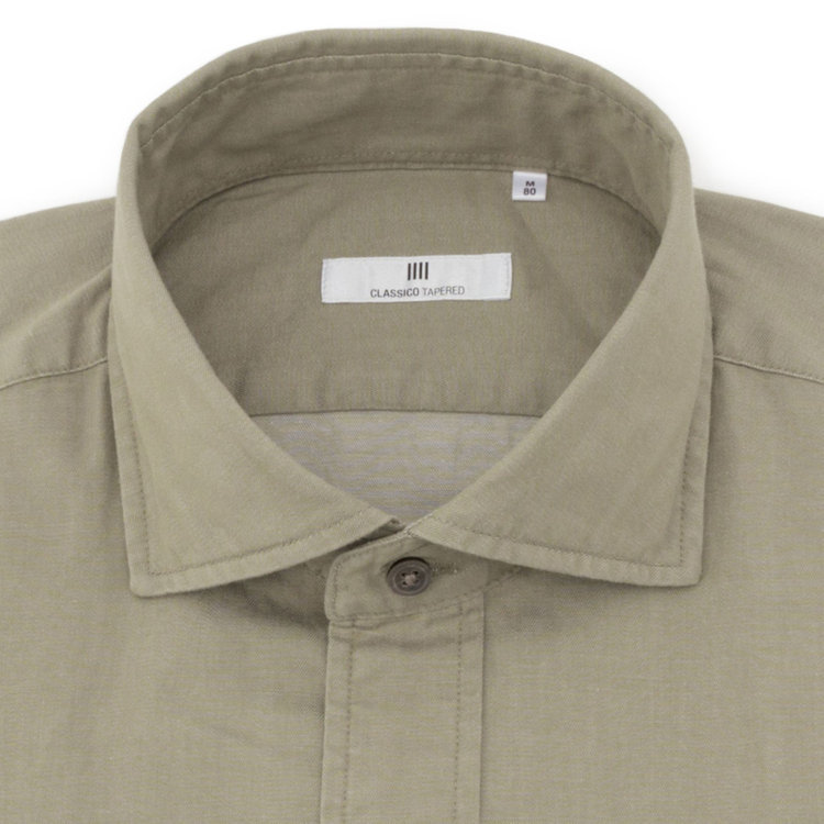 シルバーライン 【発送在庫あり】【CLASSICO TAPERED】ホリゾンタルワイドカラードレスワイシャツ/カーキ 黄淡色