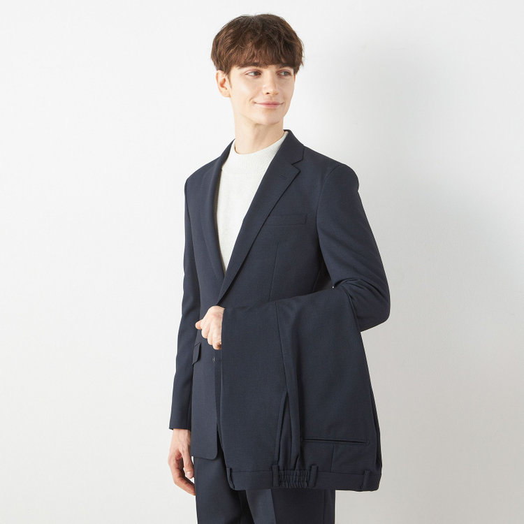 ブラックライン 【SLIM TAPERED_2】【年間】スペアパンツ付き/2釦シングルスーツ 0タック/ネイビー/ウエストシャーリング/4S SUSTAINABILITY/※パンツ裾上げ済仕様 紺濃色