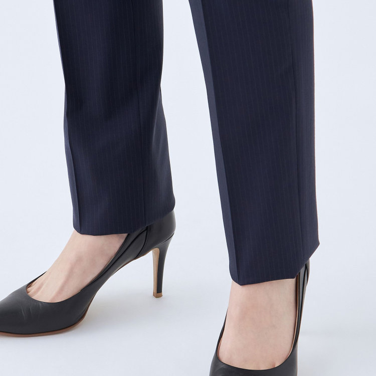 スーツセレクト 【SUIT SELECT×Samantha Thavasa】【年間】ストレートパンツ/ネイビー×ストライプ/4S/マシンウォシャブル/※裾上げ必要 紺中間