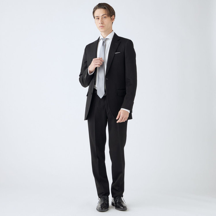 シルバーライン 【CLASSICO TAPERED】【年間】【フォーマル対応可】2釦シングルフォーマルスーツ 1タック/ブラック×ソリッド/BISHU JAPAN FABRIC Super100's/ウエストサイドアジャスター仕様/※裾上げ必要 黒