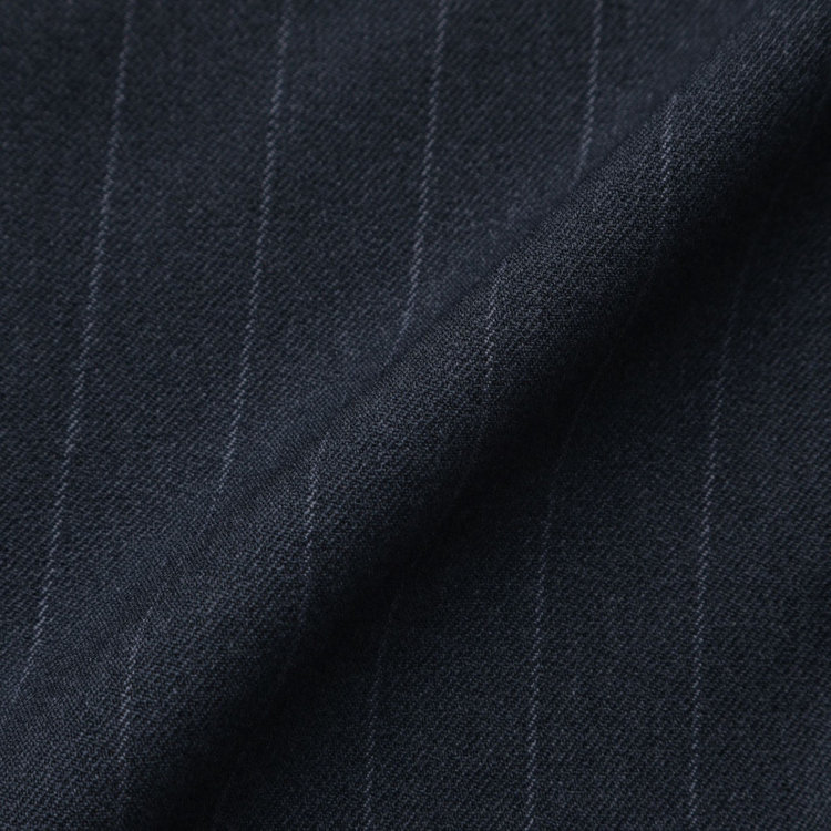 ブラックライン 【SLIM TAPERED_2】【秋冬】2釦シングルスリーピーススーツ 0タック/ネイビー×ストライプ/ウエストシャーリング/4S SUSTAINABILITY&ECOLOGY FABRIC/※パンツ裾上げ済仕様 紺濃色