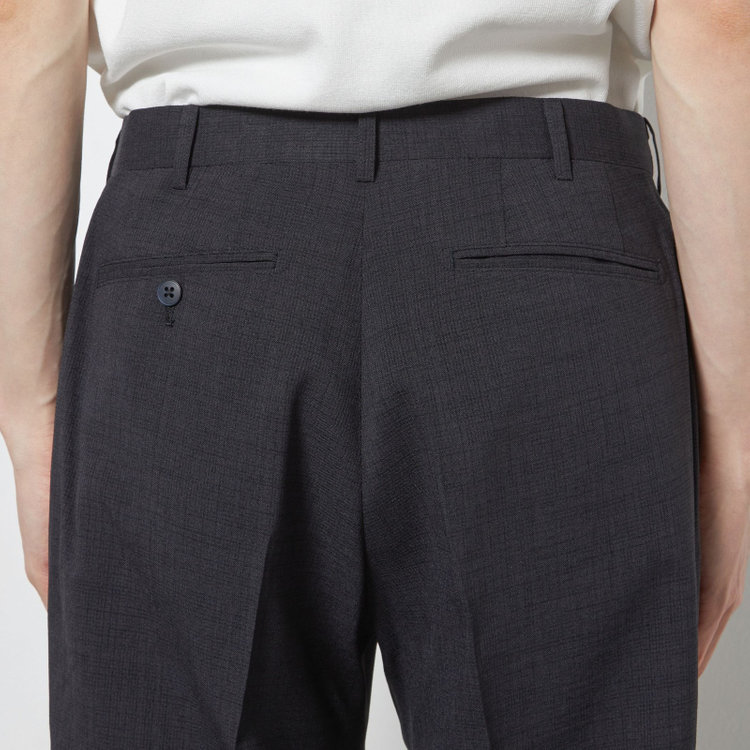 ブラックライン 【SLIM TAPERED】【春夏】0タックテーパードパンツ/グレー×スラブ/ウエストムーブ/4S SUSTAINABILITY&ECOLOGY FABRIC「ウォッシャブル」「ストレッチ」/※裾直し必要 紺濃色