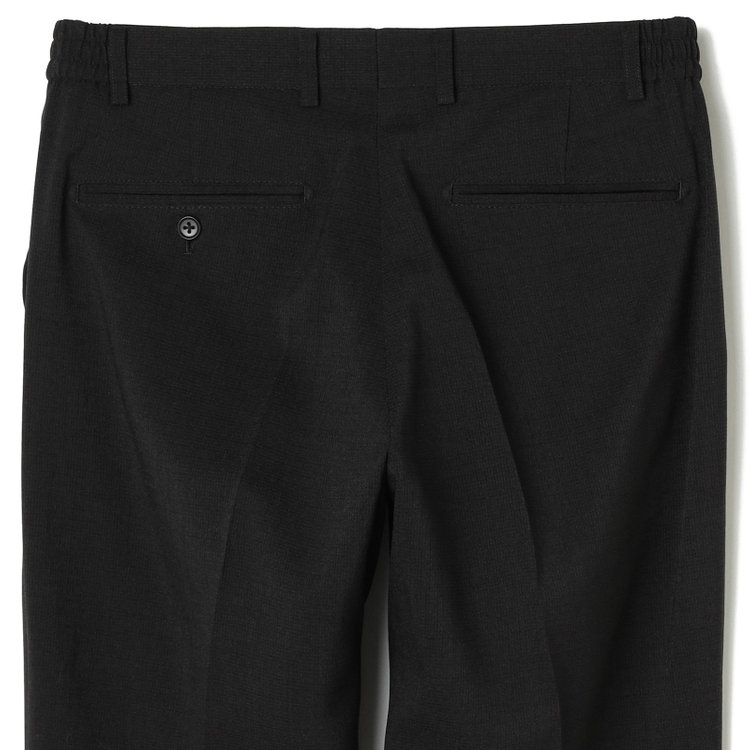 ブラックライン 【SLIM TAPERED_2】【春夏】2釦シングルスーツ 0タック/ブラック/ウエストシャーリング/4S SUSTAINABILITY&ECOLOGY FABRIC/※パンツ裾上げ済仕様 黒