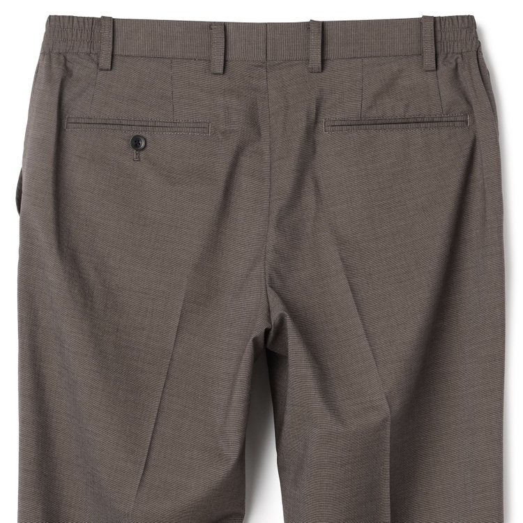 ブラックライン 【SLIM TAPERED_2】【春夏】2釦シングルスーツ 0タック/ブラウン/ウエストシャーリング/4S SUSTAINABILITY&ECOLOGY FABRIC/ウォッシャブル/※パンツ裾上げ済仕様 茶中間