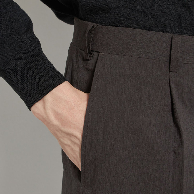 シルバーライン 【5DAYS CLOSET】【RBC】【春夏】1タックテーパードパンツ/ブラウン×楊柳/ウエストムーブ仕様/4S SUSTAINABILITY&ECOLOGY FABRIC/※裾上げ必要 茶中間
