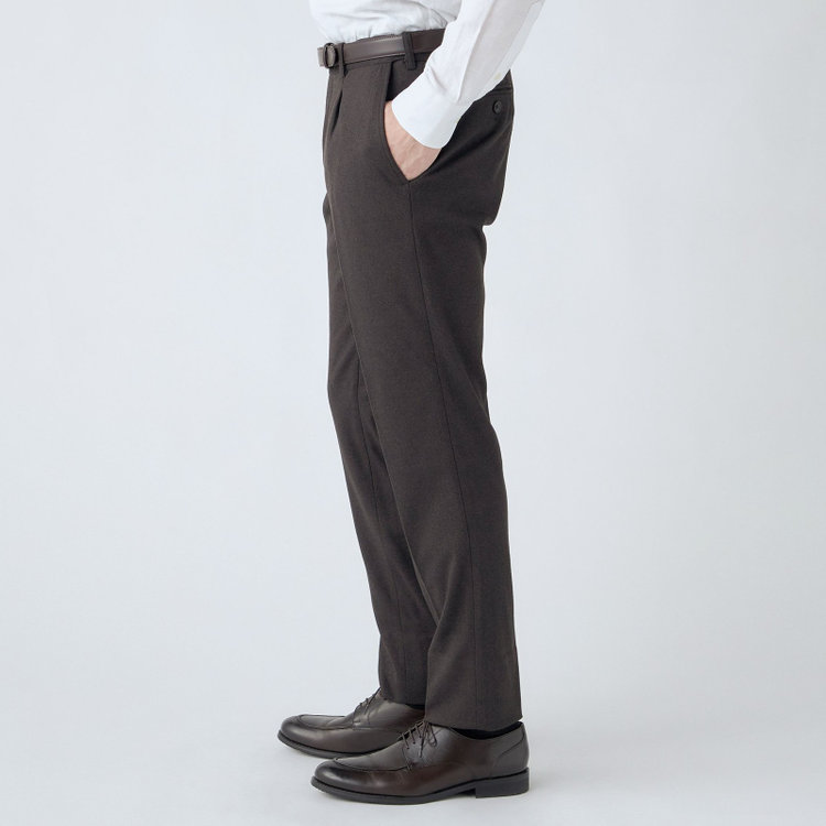 シルバーライン 【CLASSICO TAPERED】【秋冬】1タックテーパードパンツ/ブラウン/ウエストムーブ仕様/4S SUSTAINABILITY&ECOLOGY FABRIC/※裾上げ済仕様 茶中間