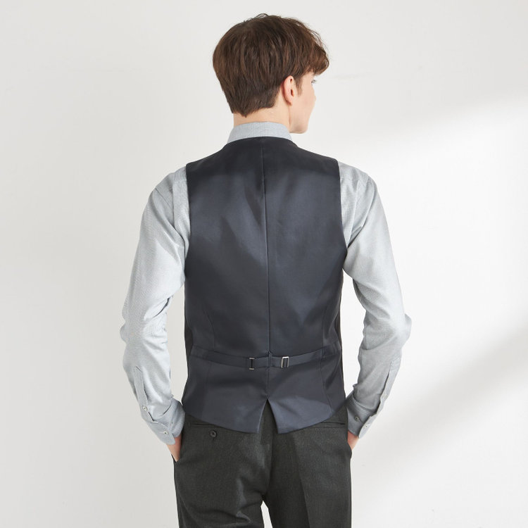 ブラックライン 【SLIM TAPERED_2】【秋冬】2釦シングルスリーピーススーツ 0タック/グリーン×シャドーストライプ/ウエストシャーリング/4S SUSTAINABILITY&ECOLOGY FABRIC/※パンツ裾上げ済仕様 緑濃色