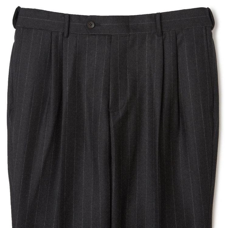 シルバーライン 【CLASSICO TAPERED】【秋冬】3釦段返りシングルスーツ 2タック/ダークグレー×ストライプ/ウエストムーブ/MARZOTTO/※裾上げ必要 グレー濃色