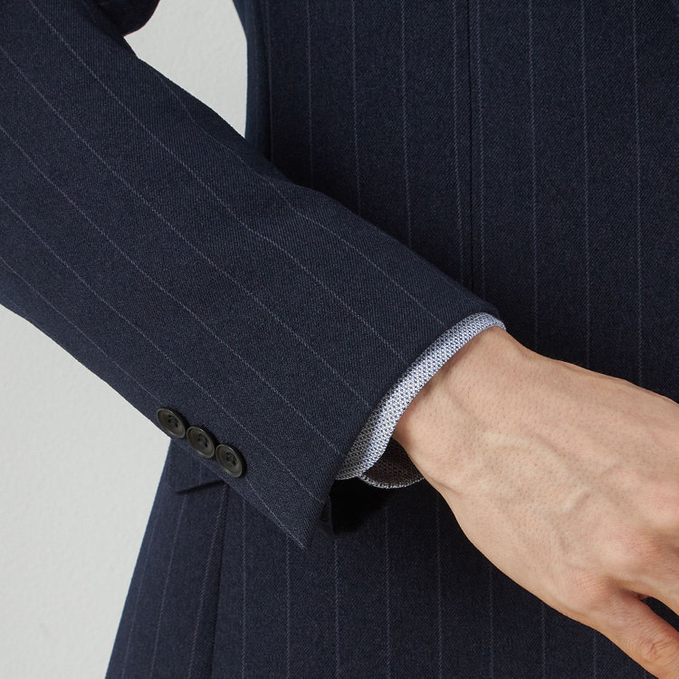 ブラックライン 【SLIM TAPERED_2】【秋冬】2釦シングルスリーピーススーツ 0タック/ネイビー×ストライプ/ウエストシャーリング/4S SUSTAINABILITY&ECOLOGY FABRIC/※パンツ裾上げ済仕様 紺濃色