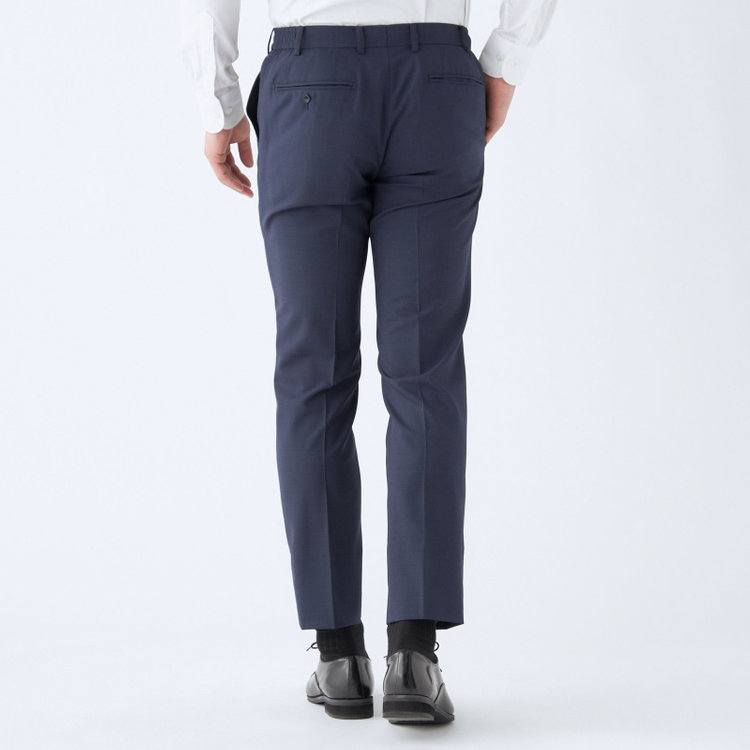 ブラックライン 【SLIM TAPERED_2】【年間】2釦シングルスリーピーススーツ 0タック/ネイビー/ウエストシャーリング/4S SUSTAINABILITY&ECOLOGY FABRIC/※パンツ裾上げ済仕様 紺中間