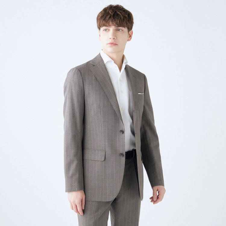 シルバーライン 【CLASSICO TAPERED】【春夏】3釦段返りシングルスーツ 2タック/グレージュ×ストライプ/ウエストムーブ/NEW ZEALAND WOOL MIX/※裾上げ必要 グレー中間