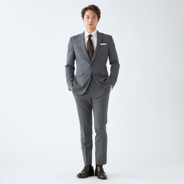 ブラックライン 【SLIM TAPERED_2】【春夏】2釦シングルスーツ 0タック/グレー×シャドー/ウエストシャーリング/4S SUSTAINABILITY&ECOLOGY FABRIC/※パンツ裾上げ済仕様 グレー中間