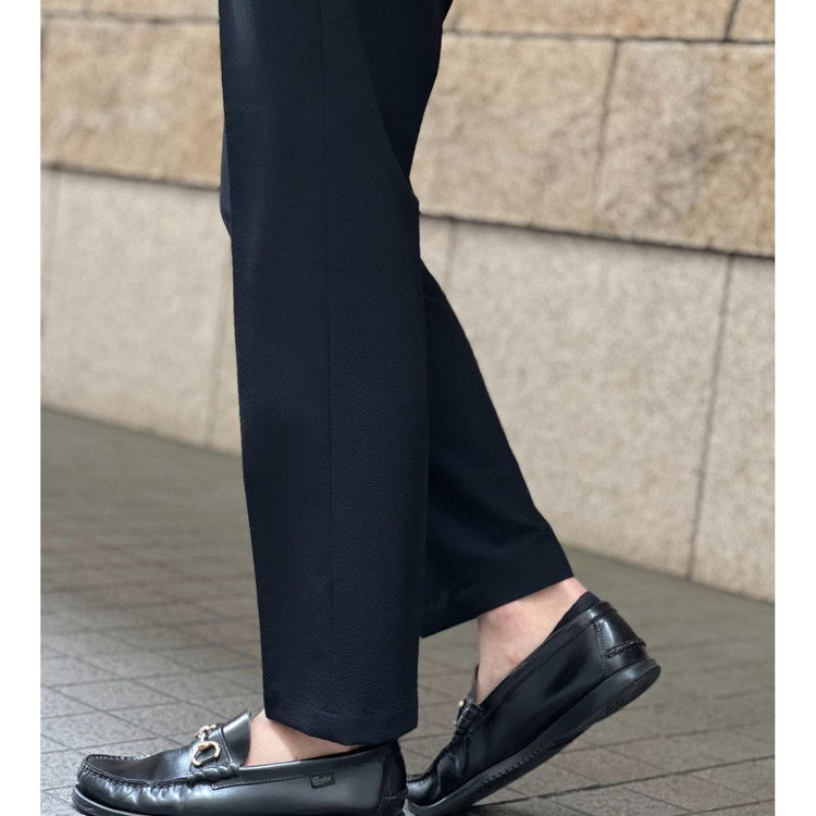 スーツセレクト 【WEB限定/OUTLET】【RBC】【春夏】コーディネートパンツ付き/ワイドラペル2釦シングルスーツ 1タック/ブラック×シアサッカー+グレーブラウンパンツ/ウエストシャーリング/ウォッシャブル/※パンツ裾上げ済仕様 ブラック系(黒)