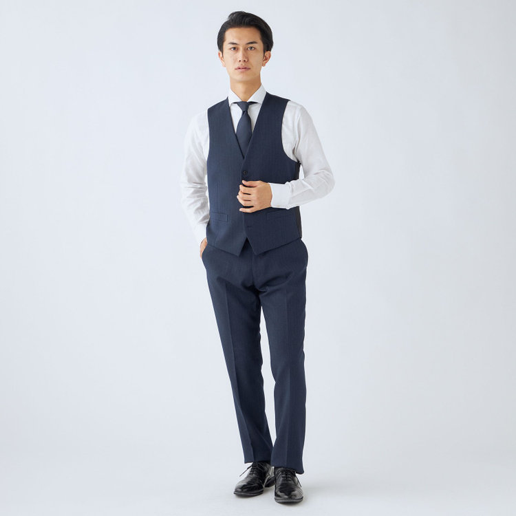 ブラックライン 【SLIM TAPERED_2】【秋冬】2釦シングルスリーピーススーツ 0タック/ネイビー×シャドーストライプ/ウエストシャーリング/4S SUSTAINABILITY&ECOLOGY FABRIC/※パンツ裾上げ済仕様 紺濃色