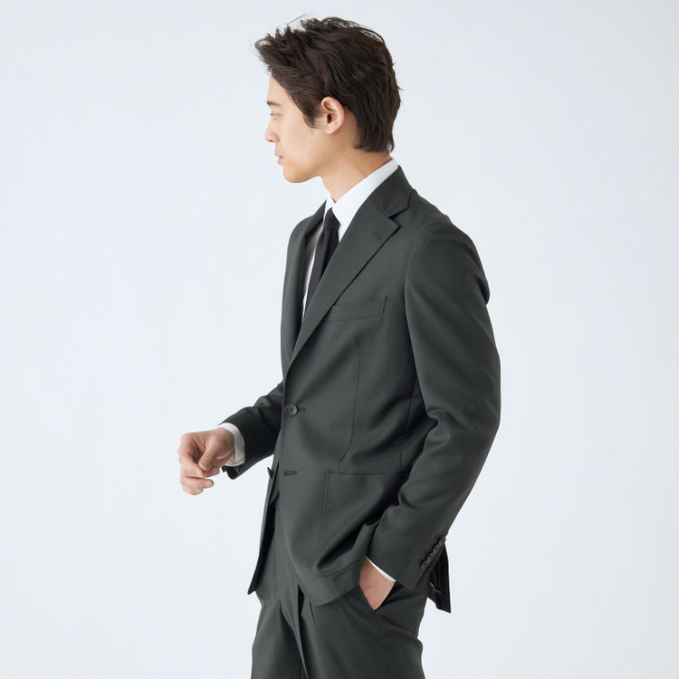 シルバーライン 【発送在庫あり】【CLASSICO TAPERED】【春夏】3釦段返りシングルスーツ 2タック/カーキ×シャドーストライプ/パッチポケット/ウエストムーブ仕様/MARZOTTO/※パンツ裾直し必要 緑中間