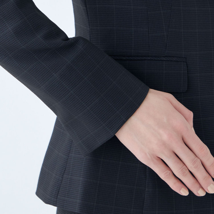 シルバーライン 【SL】【年間】1釦シングル 2Way スカート&パンツスーツ/ネイビー×チェック/ウエストシャーリング仕様/ウォッシャブル/※パンツ裾上げ済仕様 紺中間