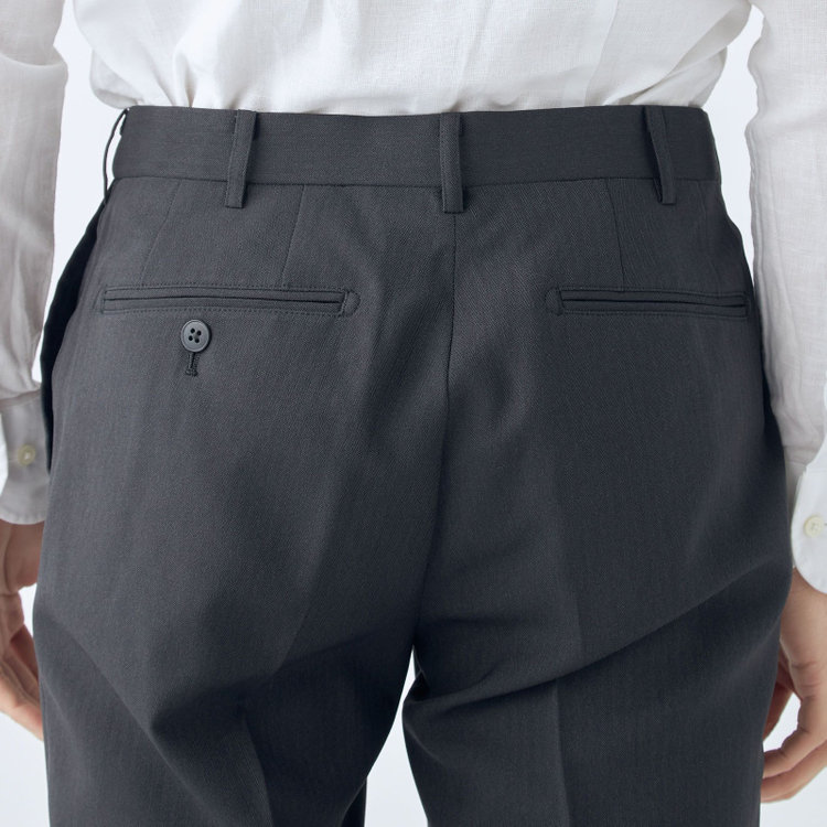 ブラックライン 【SLIM TAPERED】【年間】0タックテーパードパンツ/ダークグレー×シャドーストライプ/ウエストムーブ/ウォッシャブル/4S SUSTAINABILITY&ECOLOGY FABRIC/※裾上げ必要 グレー濃色