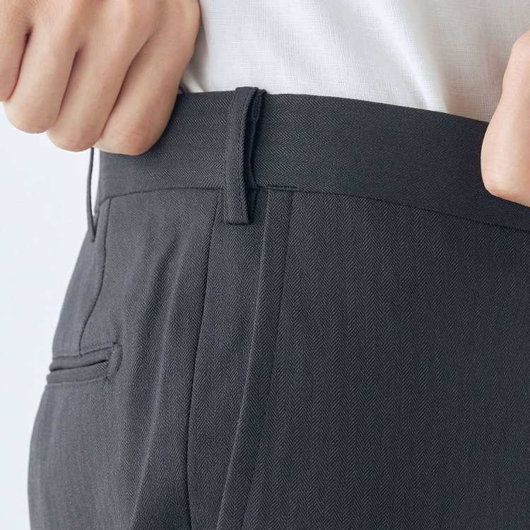 ブラックライン 【SLIM TAPERED】【年間】0タックテーパードパンツ/ダークグレー×シャドーストライプ/ウエストムーブ/ウォッシャブル/4S SUSTAINABILITY&ECOLOGY FABRIC/※裾上げ必要 グレー濃色