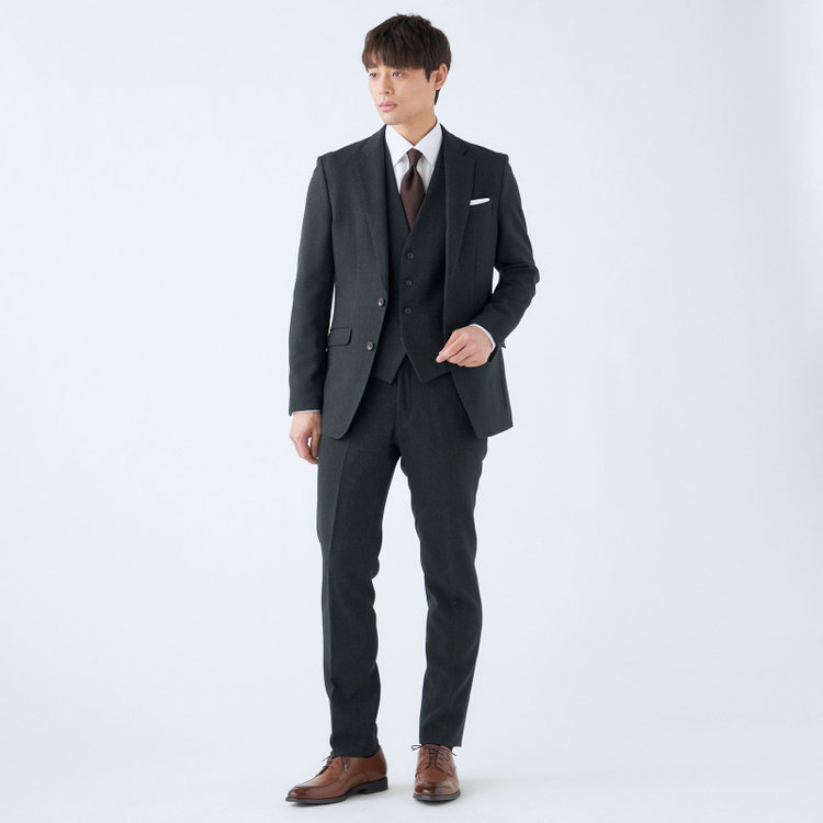 ブラックライン 【発送在庫あり】【SLIM TAPERED_2】【秋冬】2釦シングルスリーピーススーツ 0タック/グリーン/ウエストシャーリング/4S SUSTAINABILITY&ECOLOGY FABRIC/※パンツ裾上げ済仕様 緑濃色