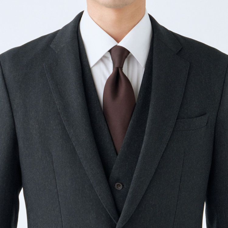 ブラックライン 【発送在庫あり】【SLIM TAPERED_2】【秋冬】2釦シングルスリーピーススーツ 0タック/グリーン/ウエストシャーリング/4S SUSTAINABILITY&ECOLOGY FABRIC/※パンツ裾上げ済仕様 緑濃色