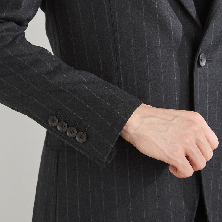 シルバーライン 【CLASSICO TAPERED】【秋冬】3釦段返りシングルスーツ 2タック/ダークグレー×ストライプ/ウエストムーブ/MARZOTTO/※裾上げ必要 グレー濃色