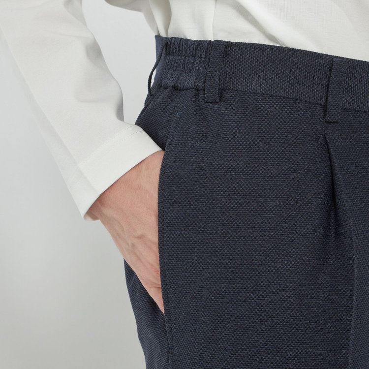 シルバーライン 【CLASSICO TAPERED】【春夏】1タックテーパードパンツ/ネイビー/ウエストシャーリング仕様/4S SUSTAINABILITY&ECOLOGY FABRIC/※裾直し必要 紺濃色