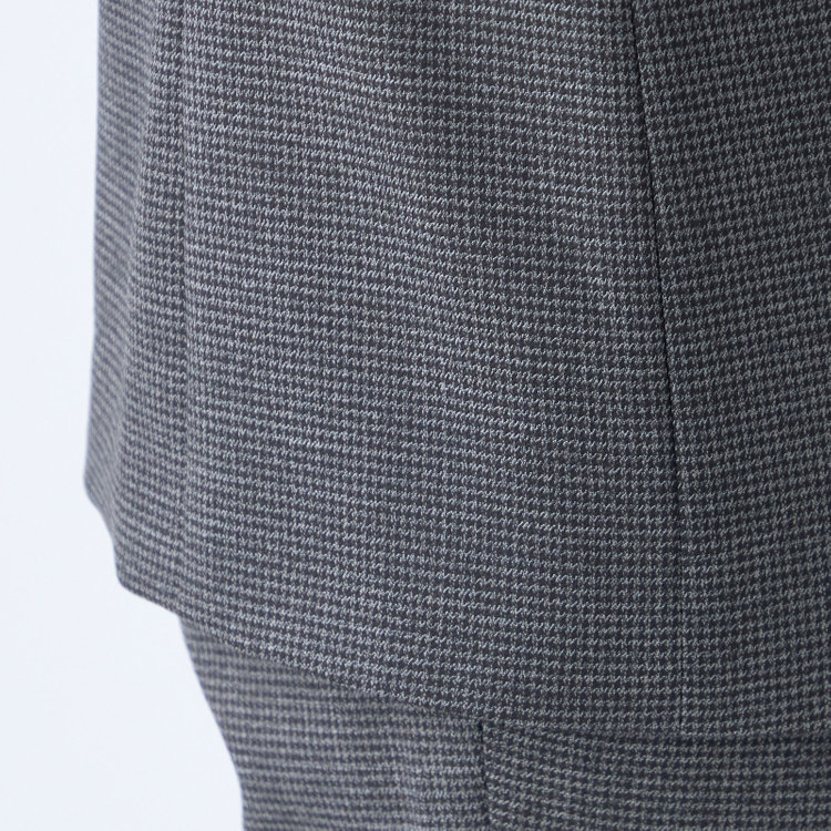 ブラックライン 【SLIM TAPERED_2】【秋冬】2釦シングルスーツ 0タック/グレー＆ブラック×ハウンドトゥース/ウエストシャーリング/4S SUSTAINABILITY&ECOLOGY FABRIC/※パンツ裾上げ済仕様 グレー中間