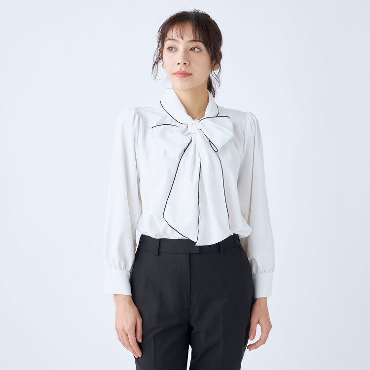 SUIT SELECT　アウトレット 【WEB限定/OUTLET/汚れ・キズ等有】【SUIT SELECT×Samantha Thavasa】【長袖】前後2WAYボウタイブラウス/ホワイト/「ウォッシャブル可能」「2WAYストレッチ」「防シワ」「UV加工」「接触冷感」「透け軽減」 白