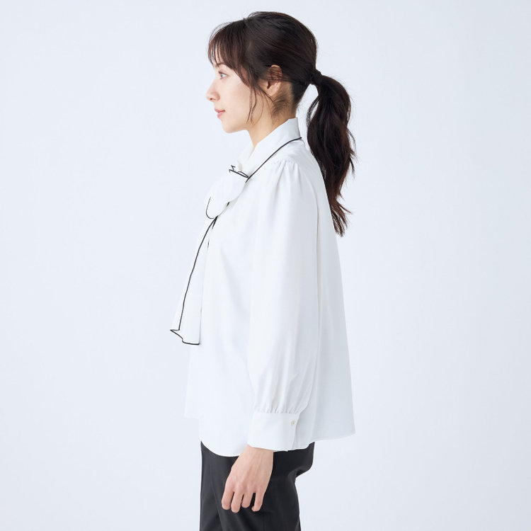 SUIT SELECT　アウトレット 【WEB限定/OUTLET/汚れ・キズ等有】【SUIT SELECT×Samantha Thavasa】【長袖】前後2WAYボウタイブラウス/ホワイト/「ウォッシャブル可能」「2WAYストレッチ」「防シワ」「UV加工」「接触冷感」「透け軽減」 白