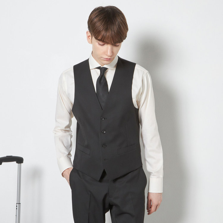 ブラックライン 【SLIM TAPERED_2】【年間】2釦シングルスリーピーススーツ 0タック/ブラック/ウエストシャーリング/4S SUSTAINABILITY&ECOLOGY FABRIC/※パンツ裾上げ済仕様 黒